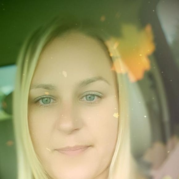 Meet your Posher, Cristal - Picture 1 of 1